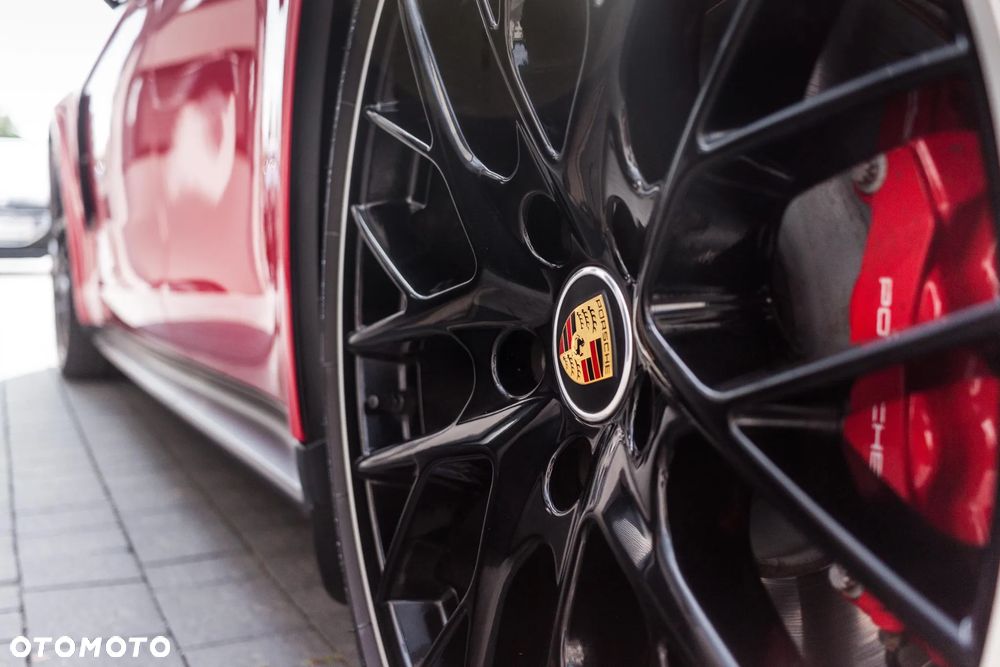 Porsche Panamera GTS - 18