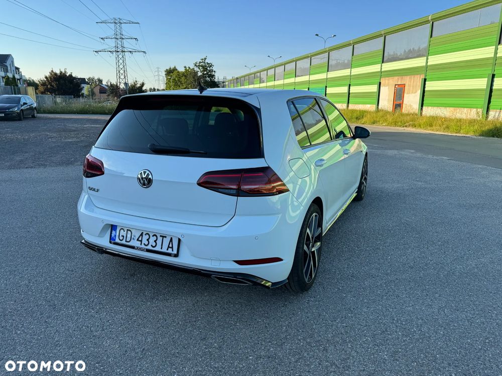 Volkswagen Golf - 14