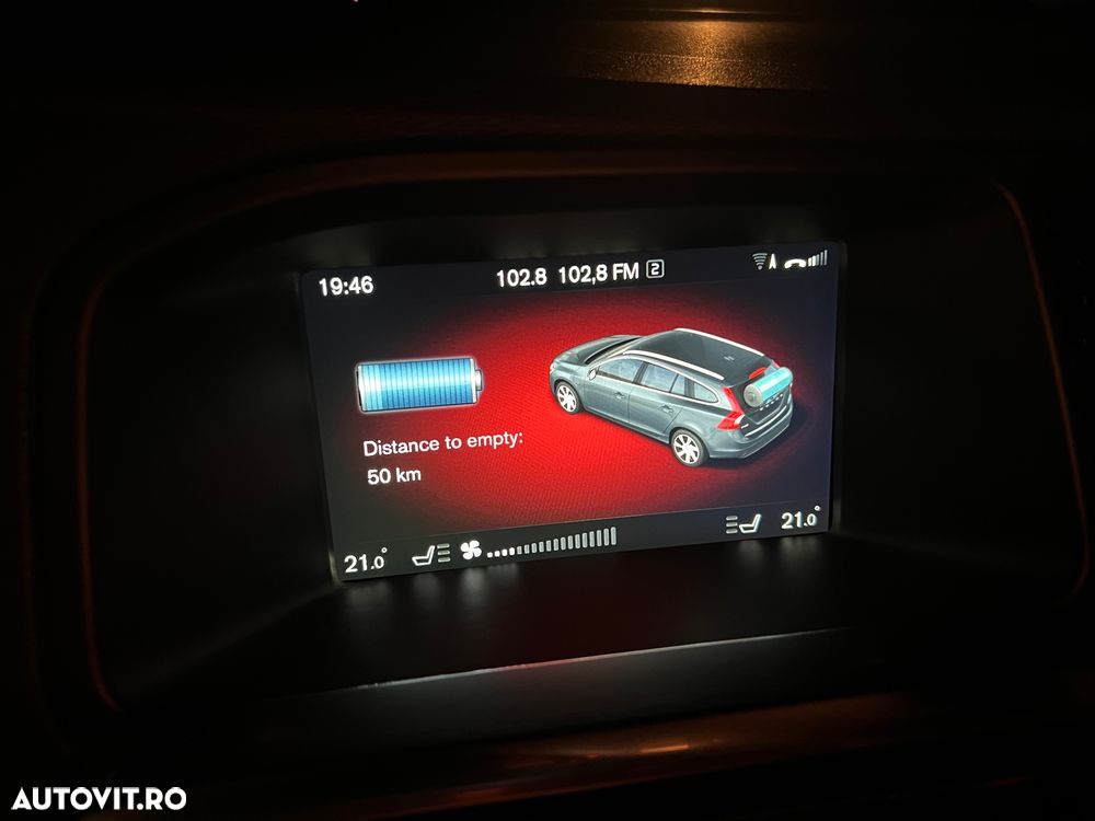 Volvo V60 D6 Plug-In-Hybrid AWD Geartronic Pure Limited - 34