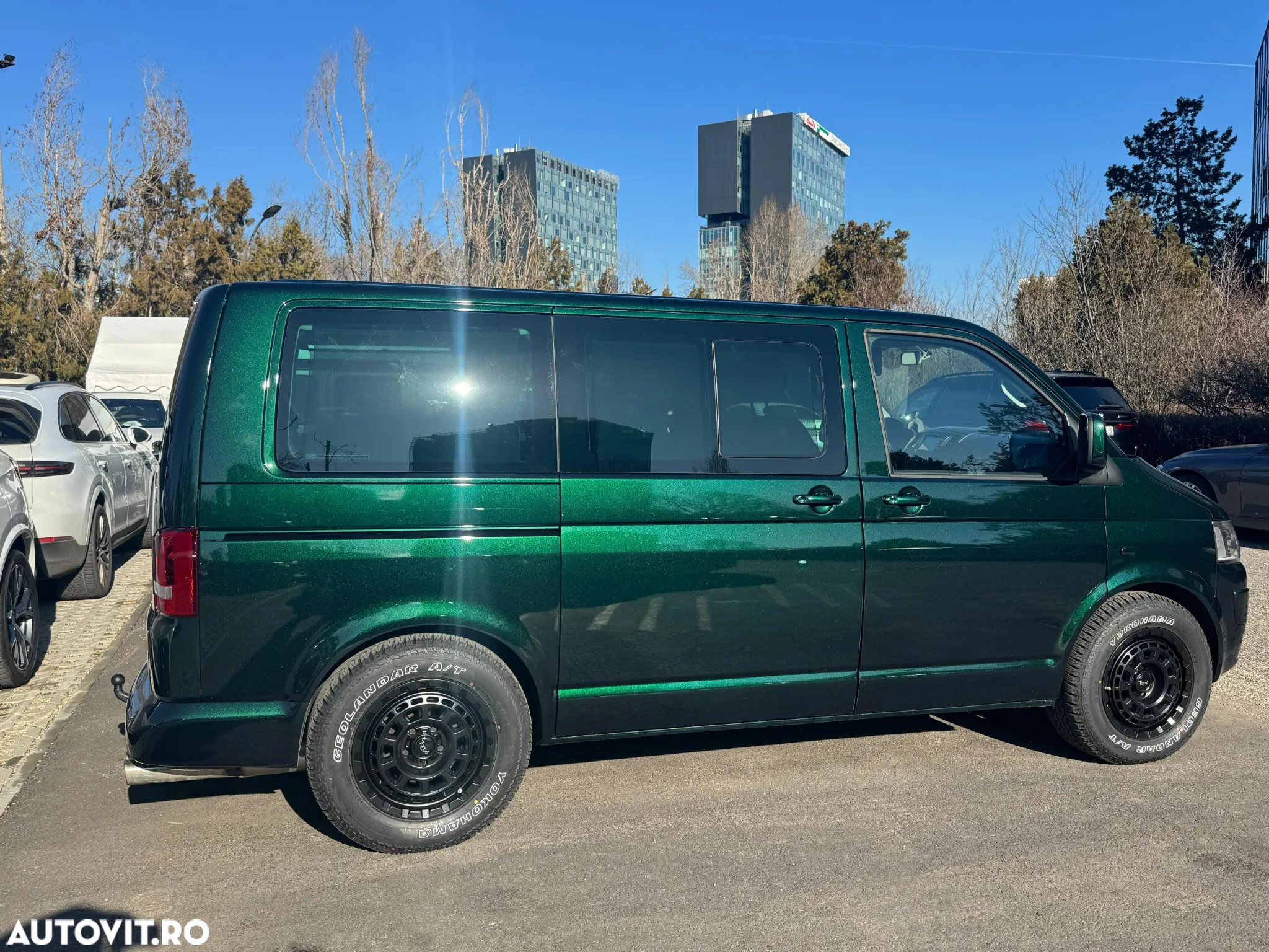 Volkswagen Multivan - 8