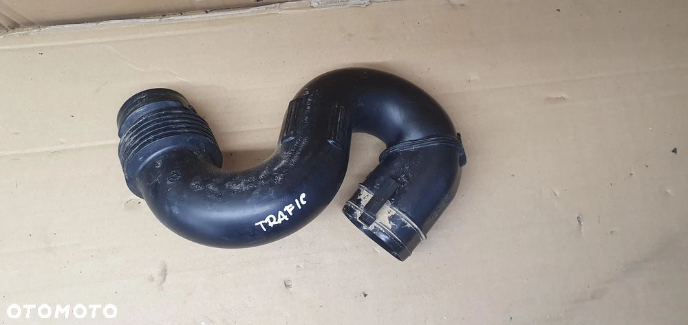 Rura dolot wlot kanał powietrza Opel Vivaro B Trafic III 1.6 DCI 165555514R 93451665 - 2