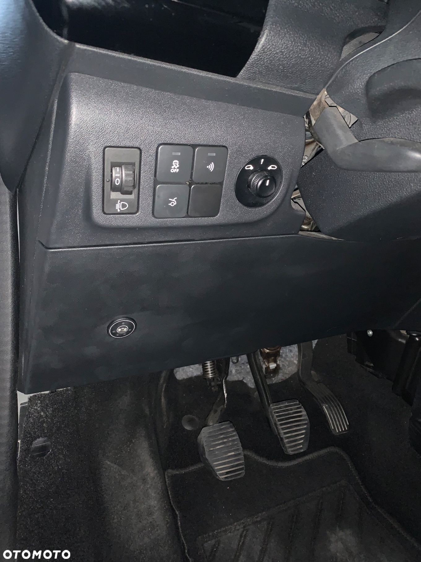 Peugeot 301 1.6 VTi Allure - 21
