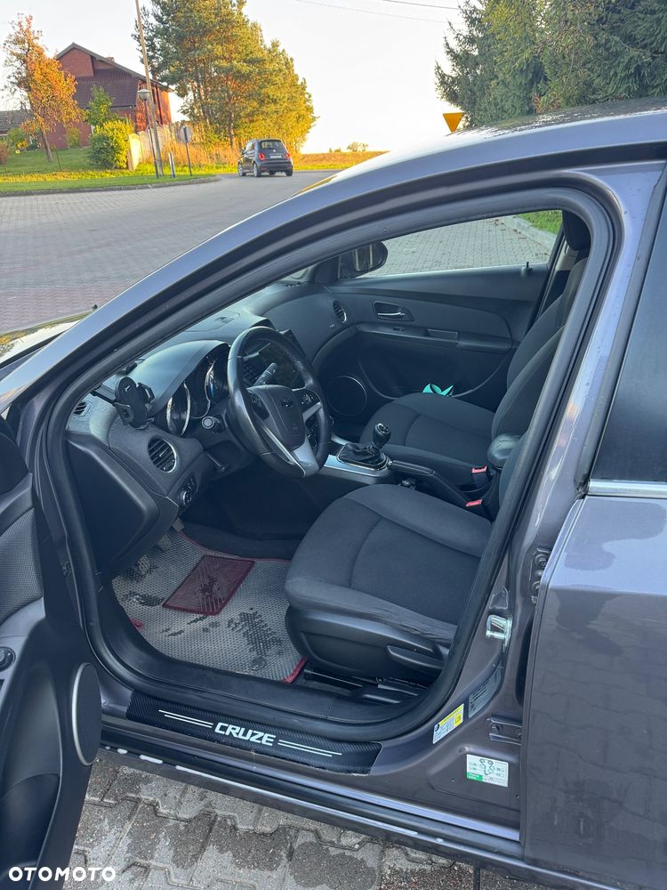 Chevrolet Cruze 1.8 LTZ - 12