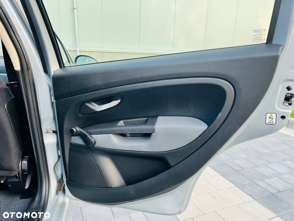 Fiat Grande Punto 1.4 8V Active - 27