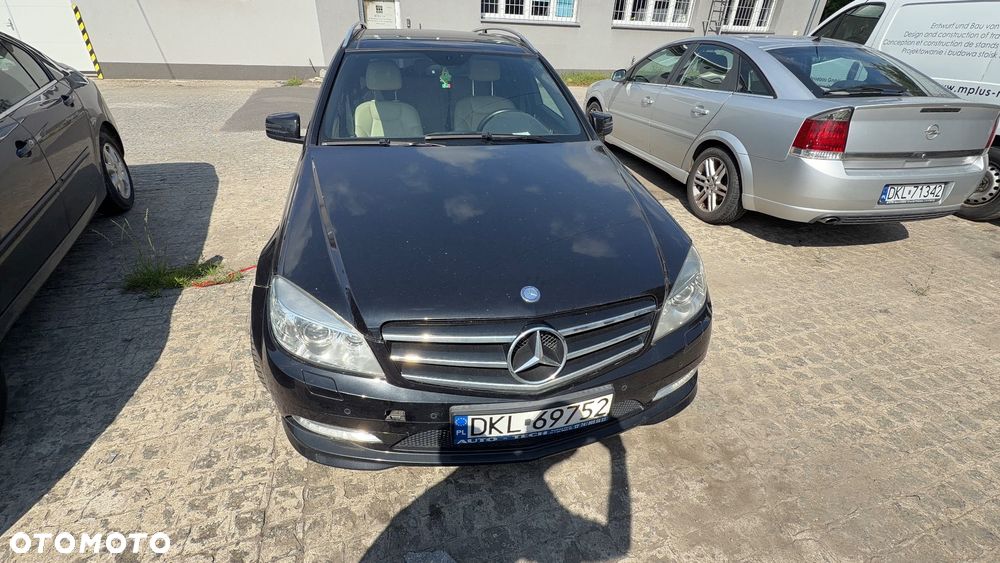 Mercedes-Benz Klasa C 350 CDI BlueEff Avantgarde 4-Matic - 1