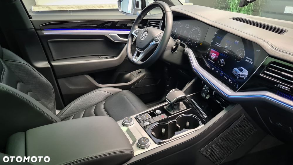 Volkswagen Touareg 3.0 V6 TDI SCR 4Mot R-Line - 10