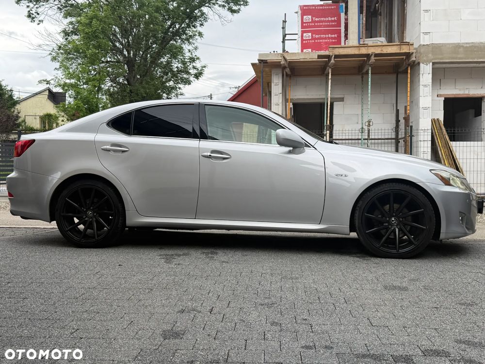 Lexus IS 250 Prestige - 11