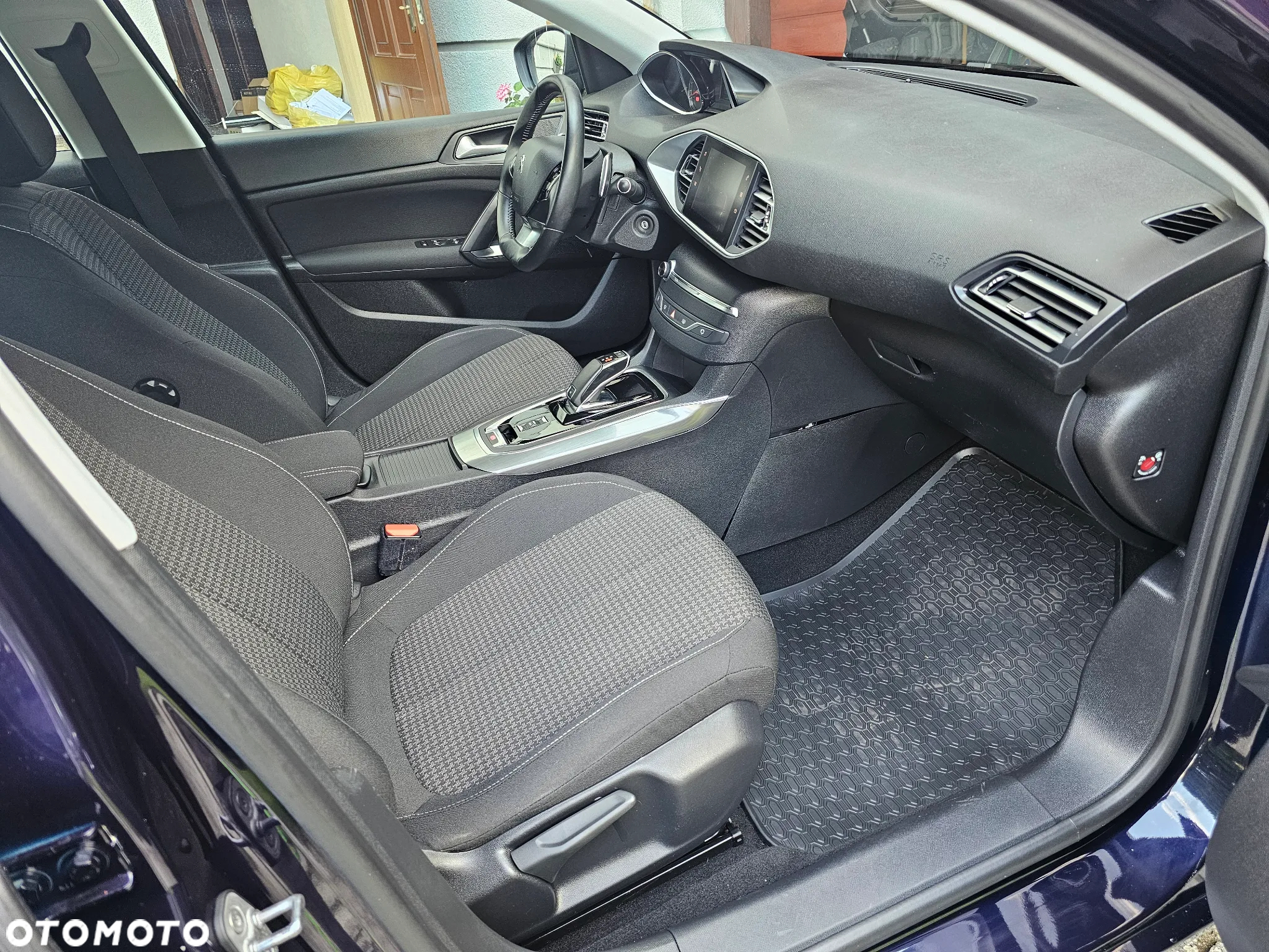 Peugeot 308 1.5 BlueHDi Allure S&S EAT8 - 13