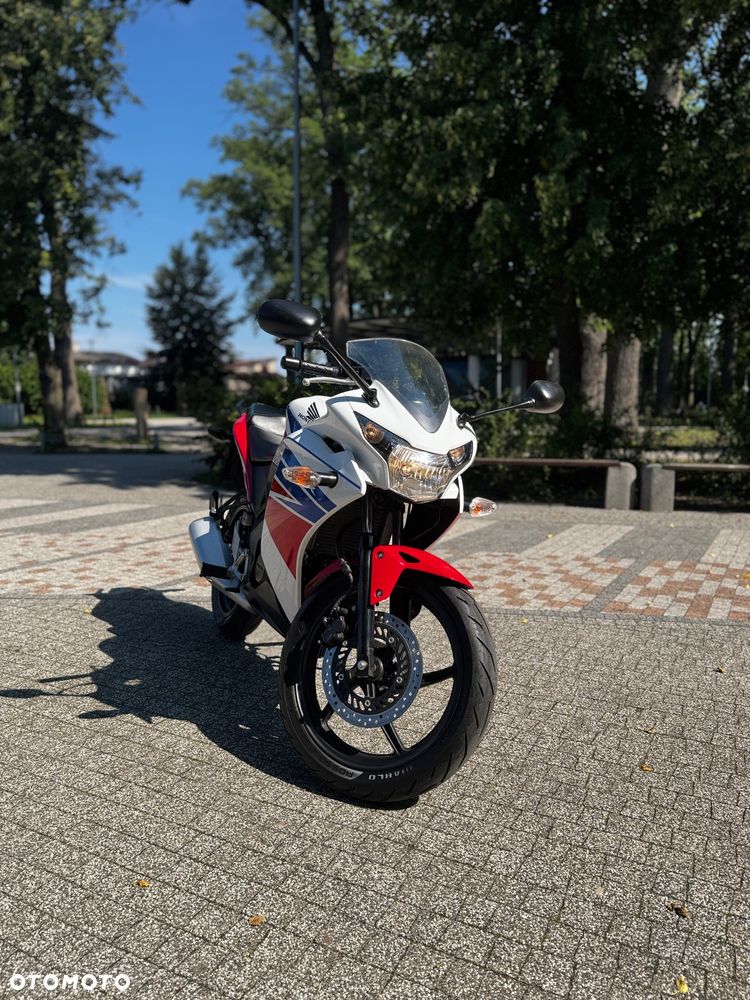 Honda CBR - 1
