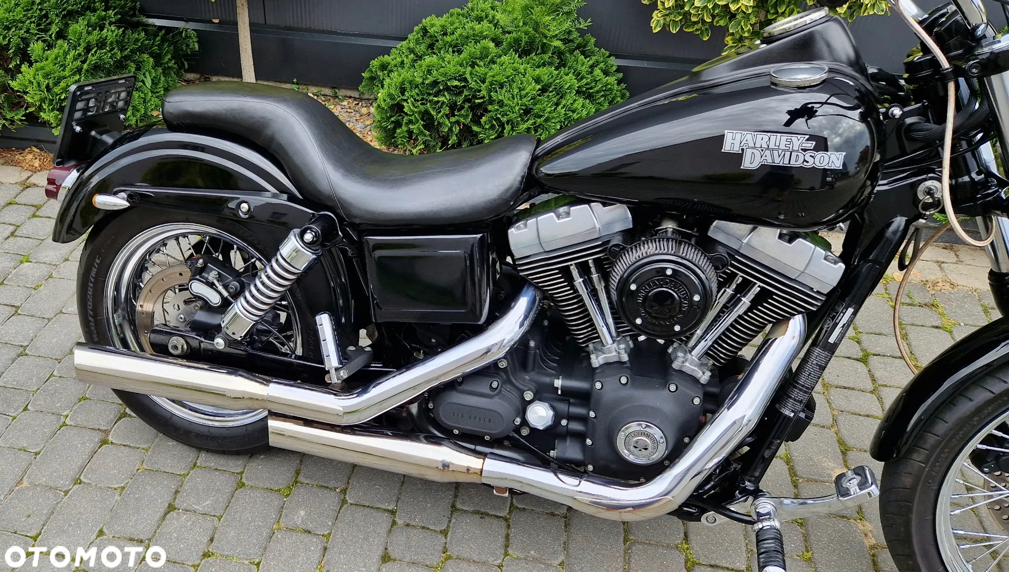 Harley-Davidson Dyna Street Bob - 19
