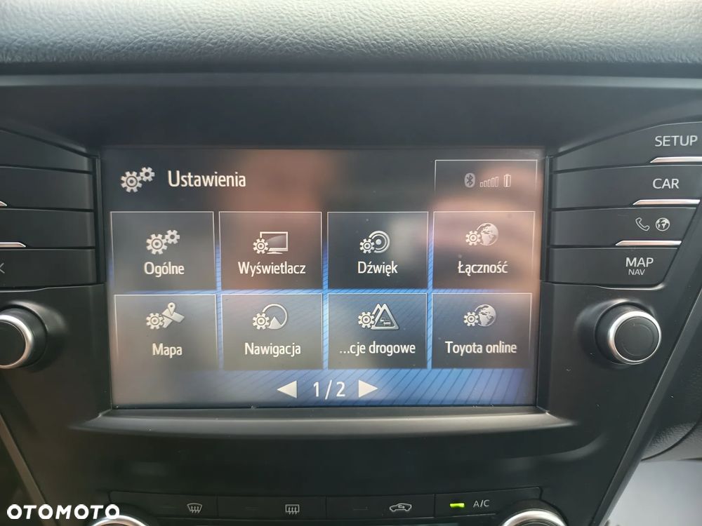 Toyota Avensis 1.8 Premium - 24
