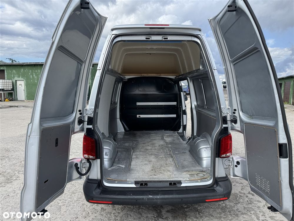 Volkswagen TRANSPORTER T6.1 - 18