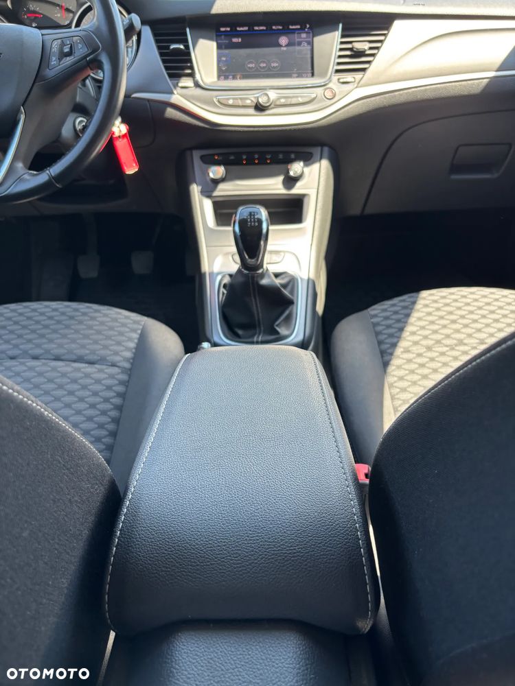 Opel Astra 1.2 T Edition S&S - 12