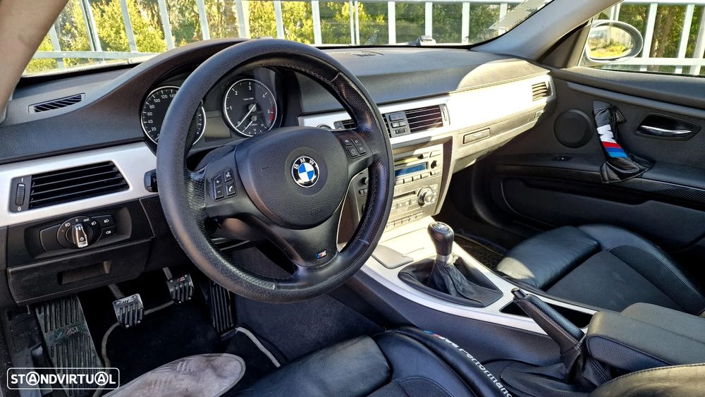 BMW 320 d Coupe Active - 9