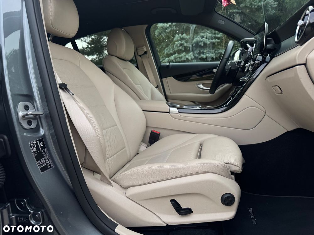 Mercedes-Benz GLC 200 d Business Edition - 26