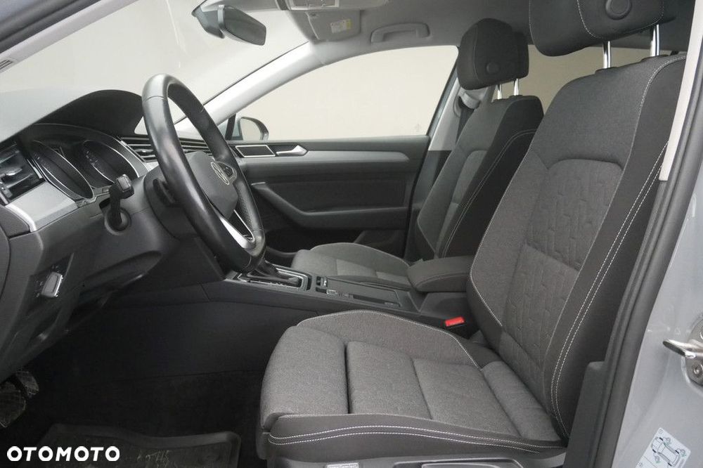 Volkswagen Passat Variant - 12