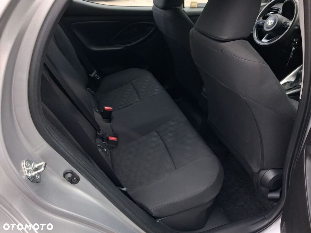 Toyota Yaris - 13