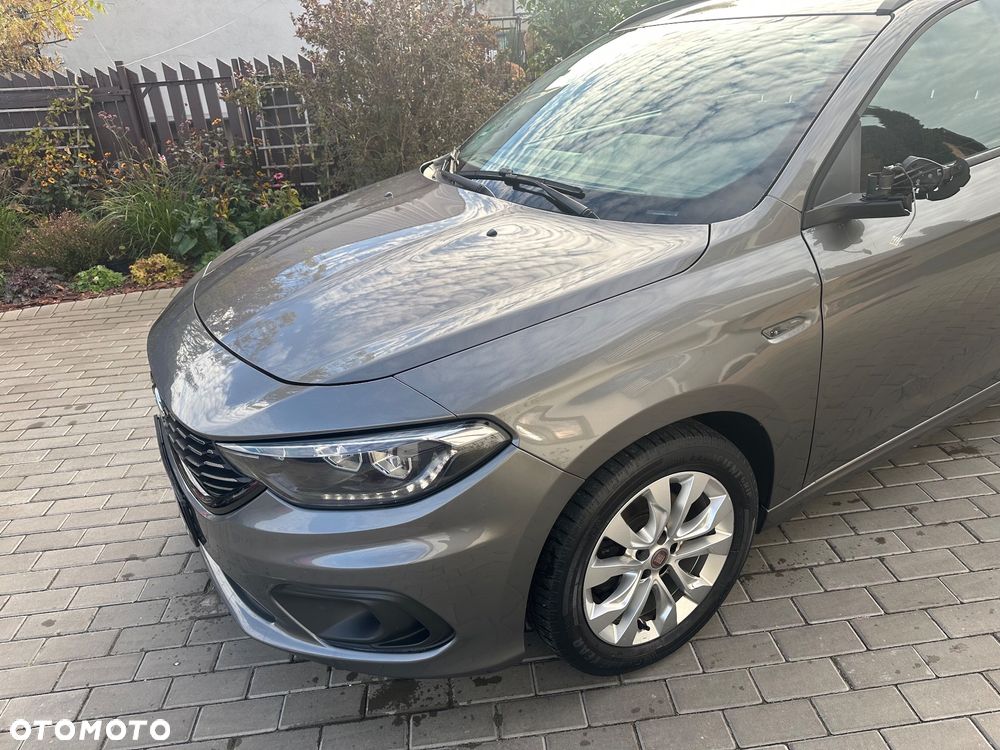 Fiat Tipo 1.6 MultiJet 16v Lounge - 17