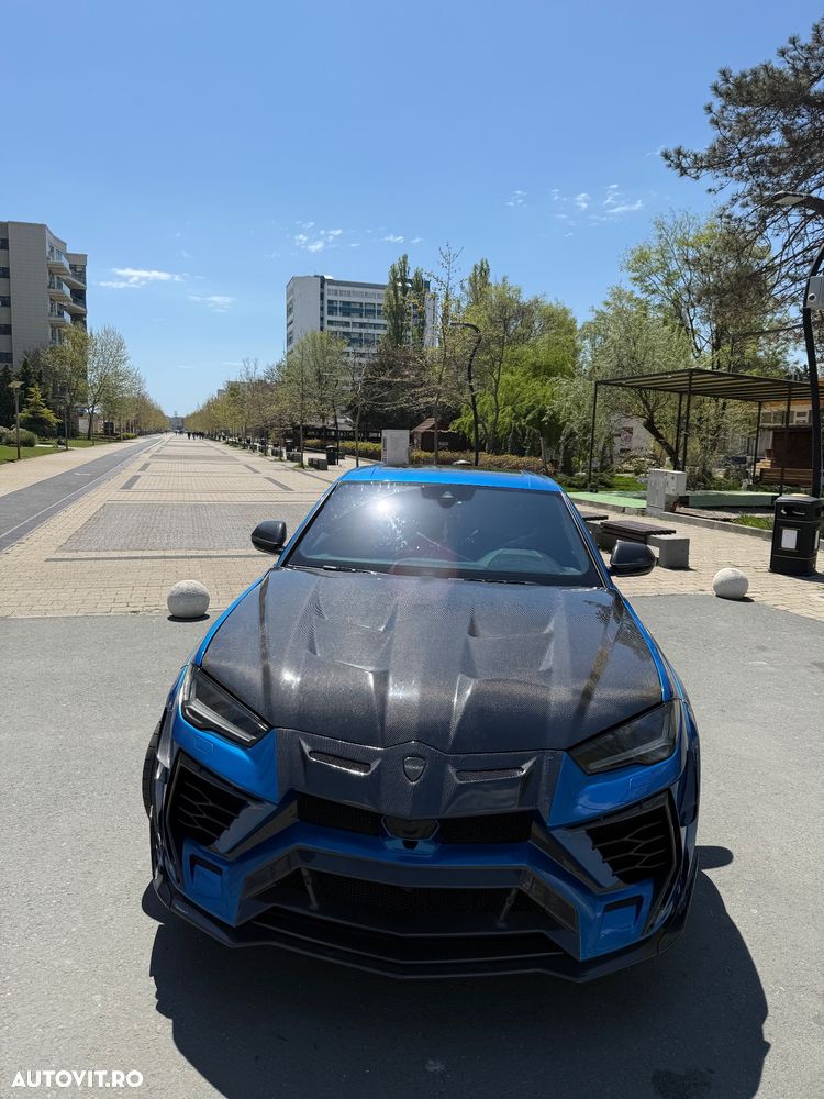Lamborghini URUS - 34