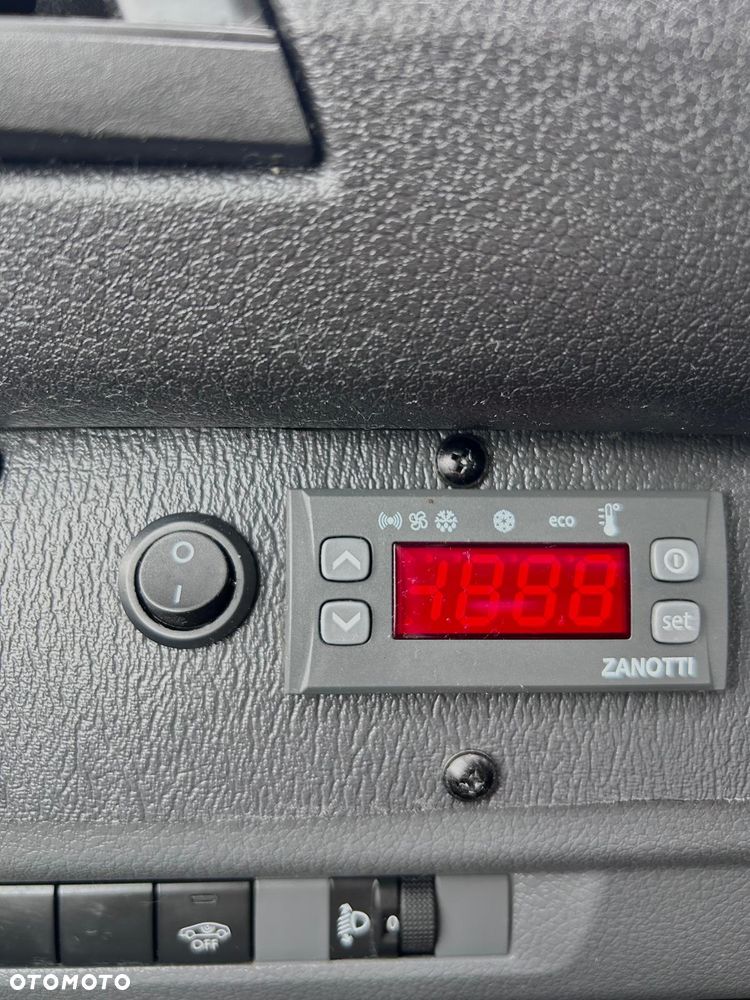Opel Vivaro - 13
