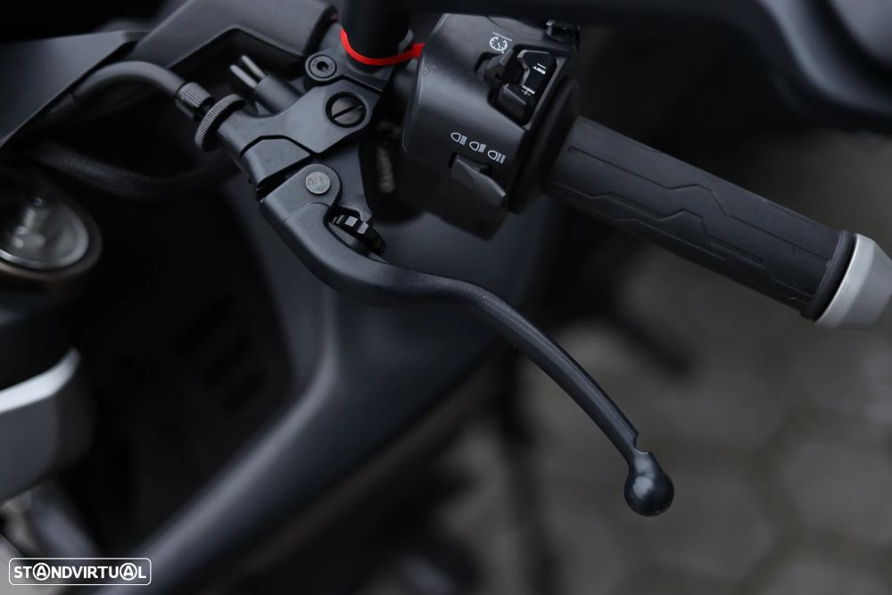CF Moto 800NK - 8