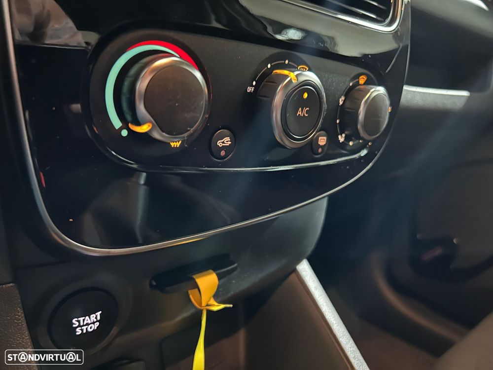 Renault Clio Sport Tourer 0.9 TCe Limited - 28