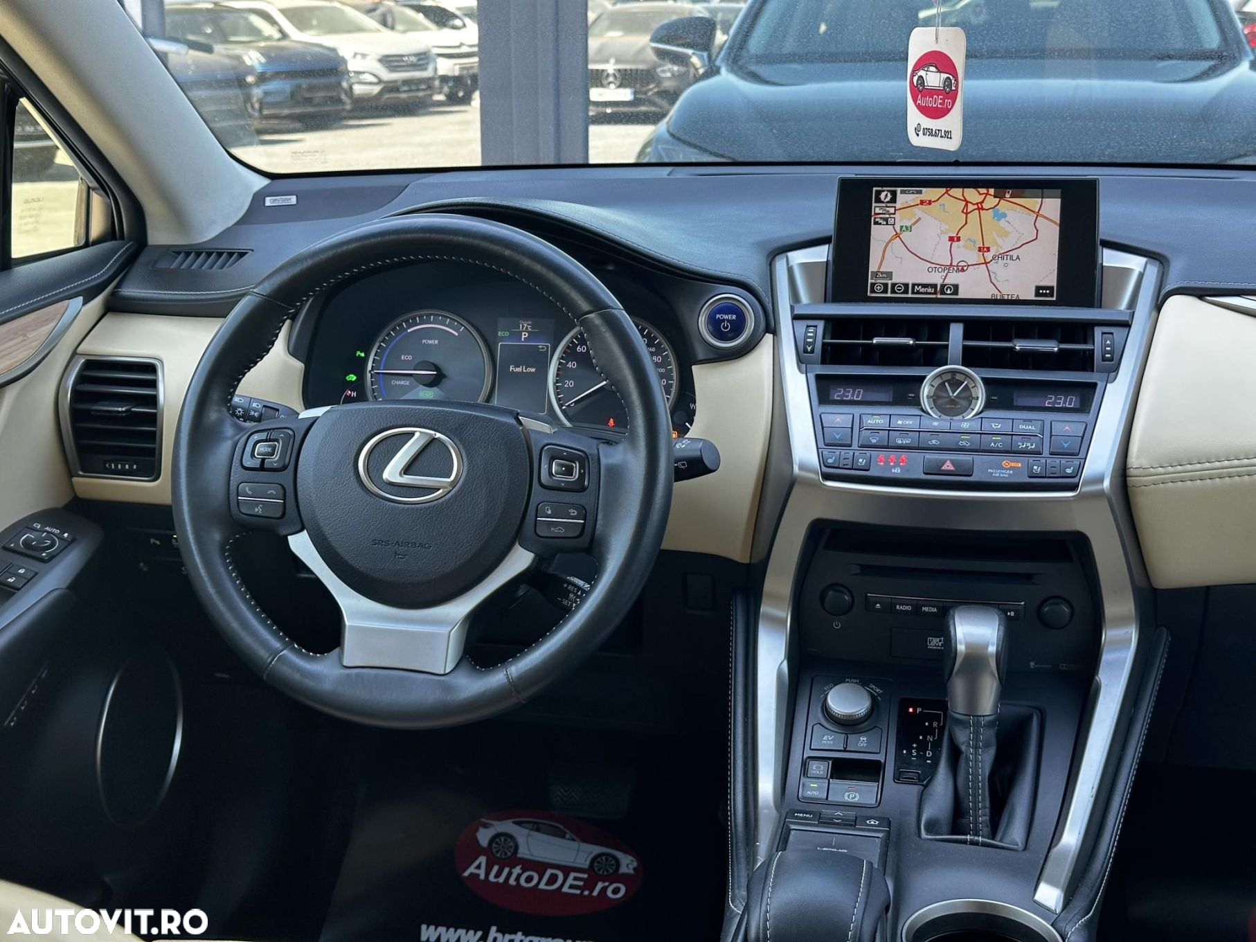 Lexus Seria NX - 8