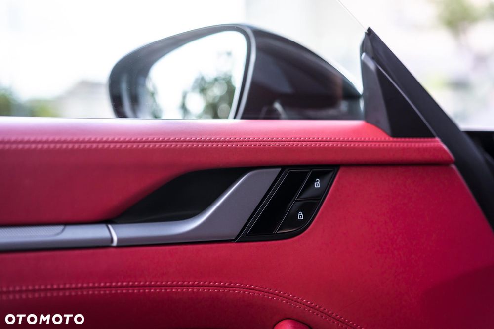 Porsche 911 Carrera S PDK - 25