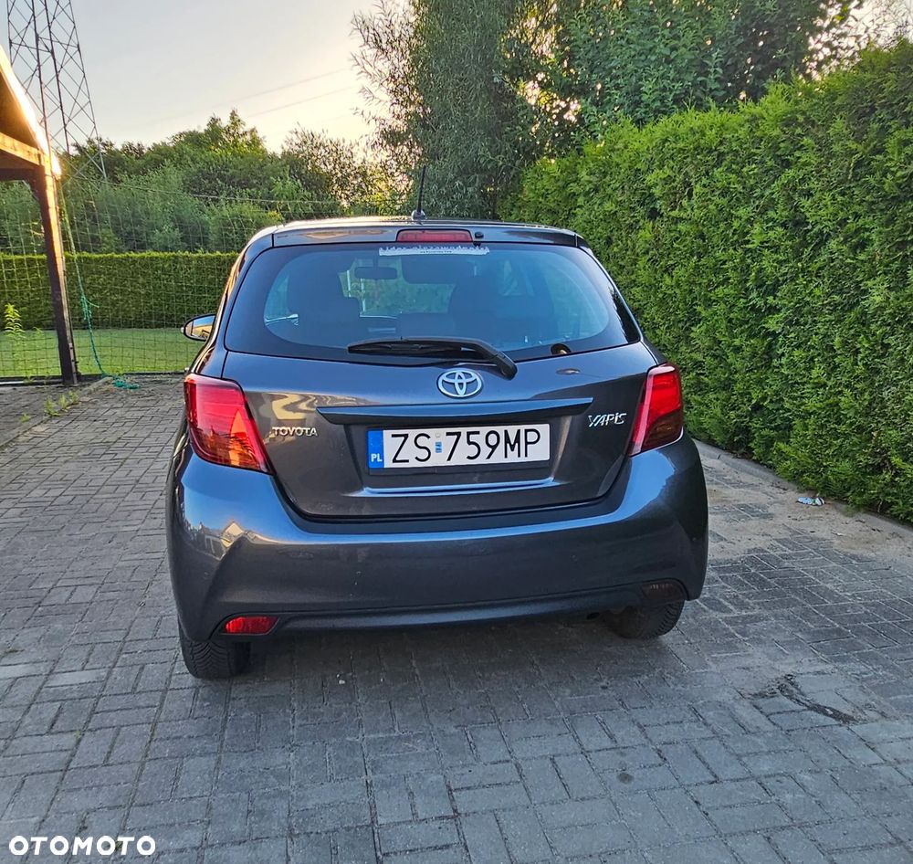 Toyota Yaris - 4