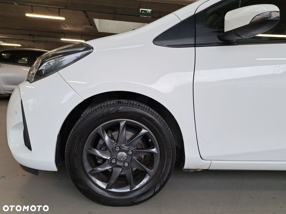 Toyota Yaris - 33
