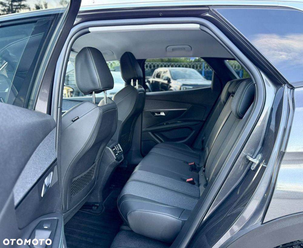 Peugeot 3008 1.5 BlueHDi Allure Pack S&S EAT8 - 9