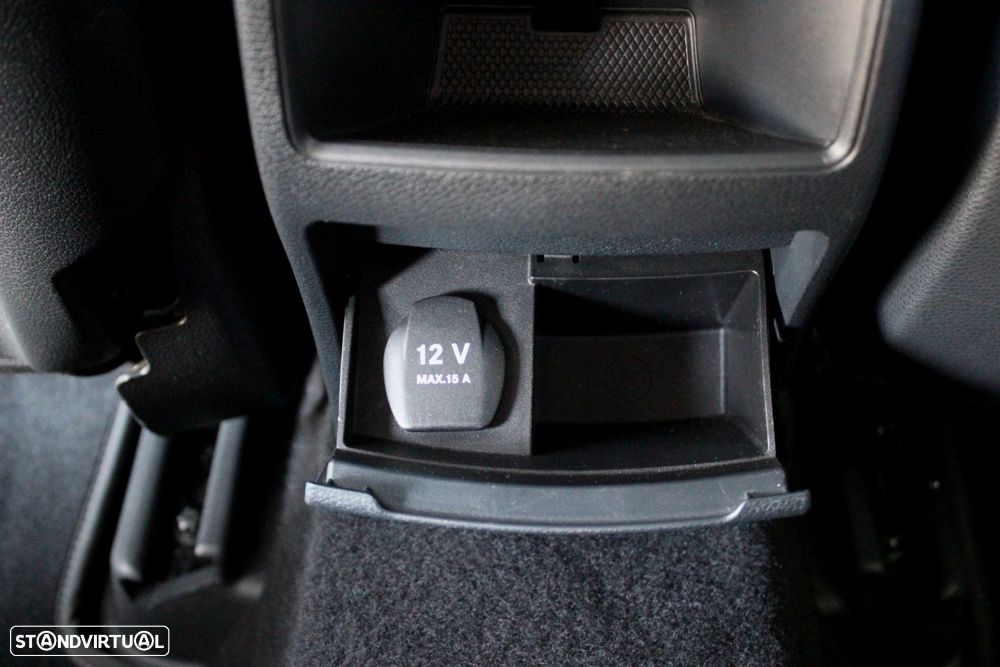 Mercedes-Benz GLA 180 d Urban - 22