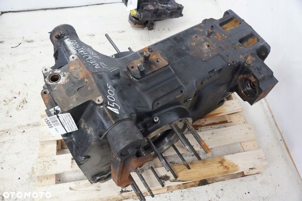 OBUDOWA TRAKTOR NEW HOLLAND T7.185 T7 2013 - 1