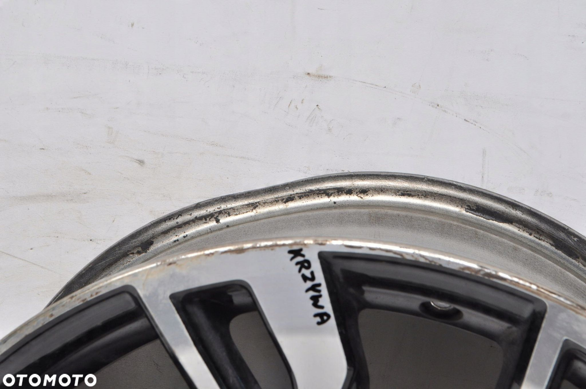 MITSUBISHI OUTLANDER ASX FELGI ALUMINIOWE R18 7J 5X114.3 ET38 - 8