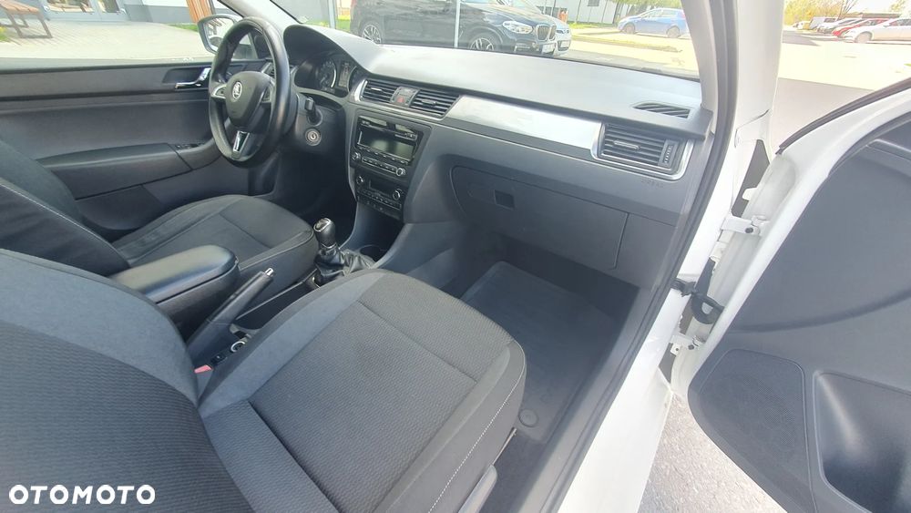 Skoda RAPID - 7