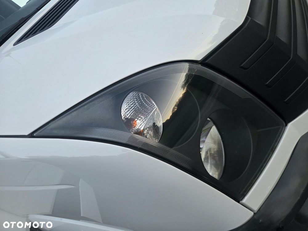 Volkswagen Crafter - 26