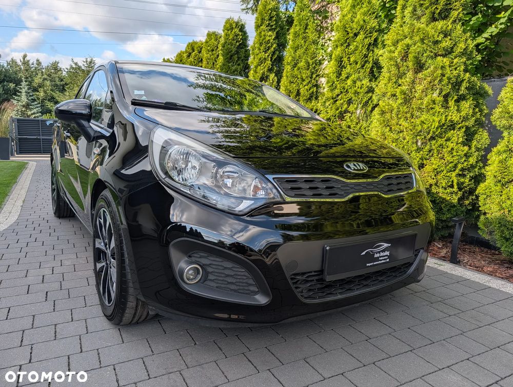 Kia Rio - 34