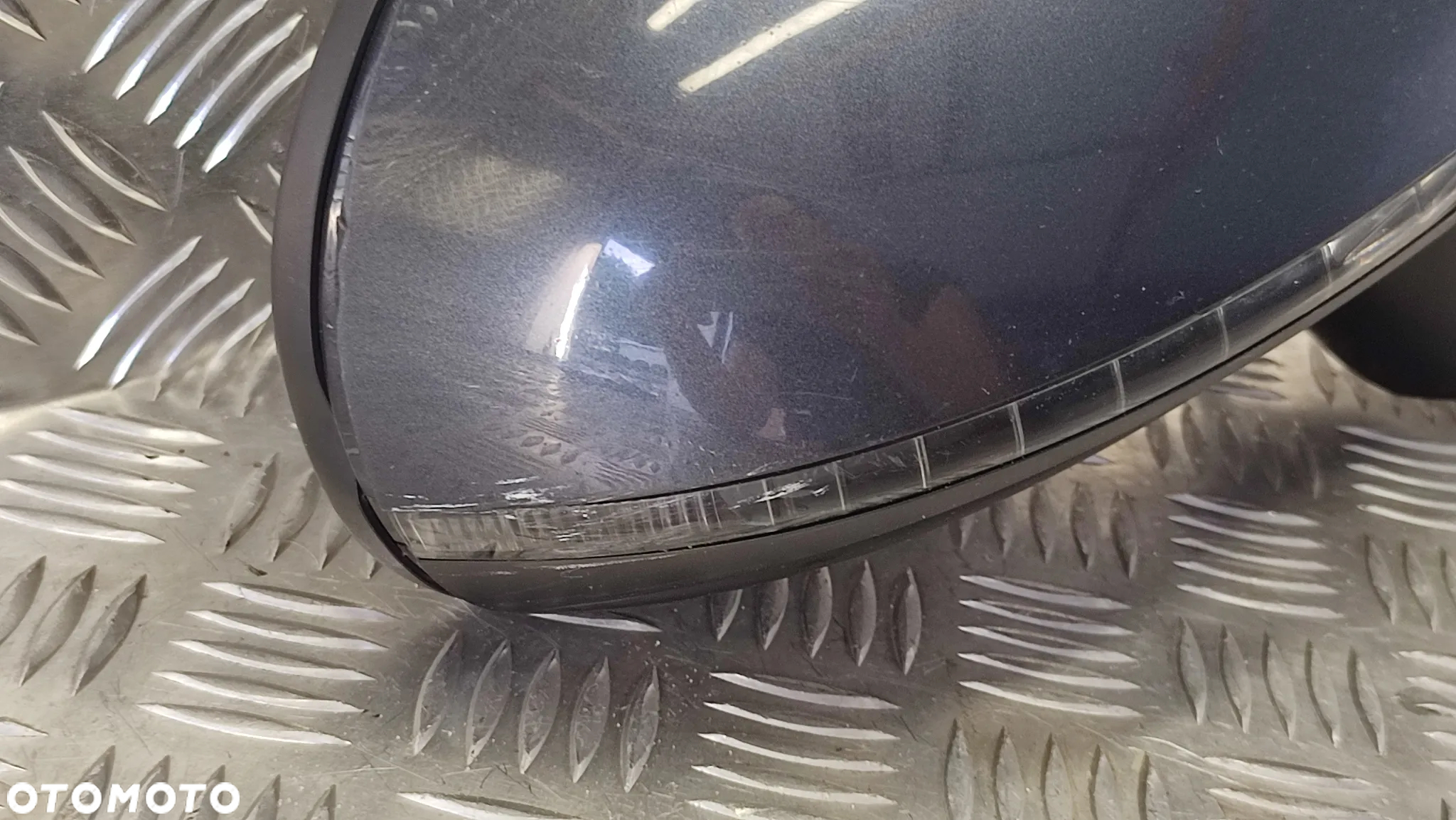 VW TOUAREG 7P 10-18R LUSTERKO PRAWE 11 PIN - 2