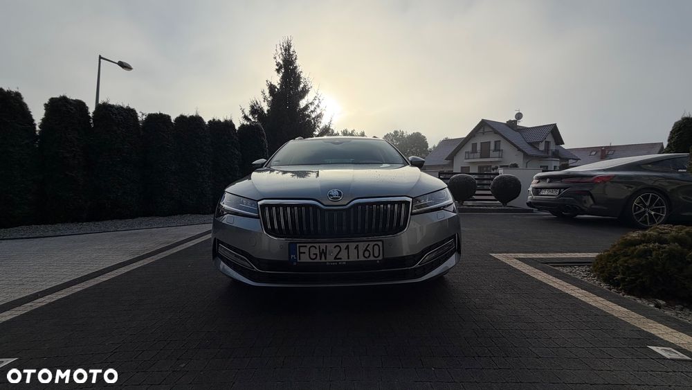 Skoda Superb 2.0 TDI Style DSG7 - 4