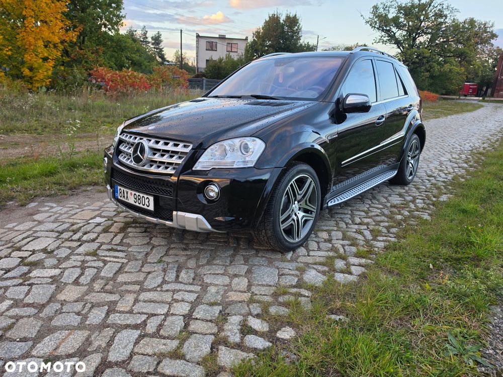 Mercedes-Benz ML 63 AMG 4Matic 7G-TRONIC - 2