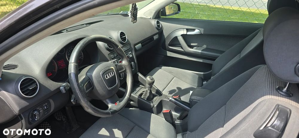 Audi A3 3-drzwiowe 1.9 TDI Ambiente - 8