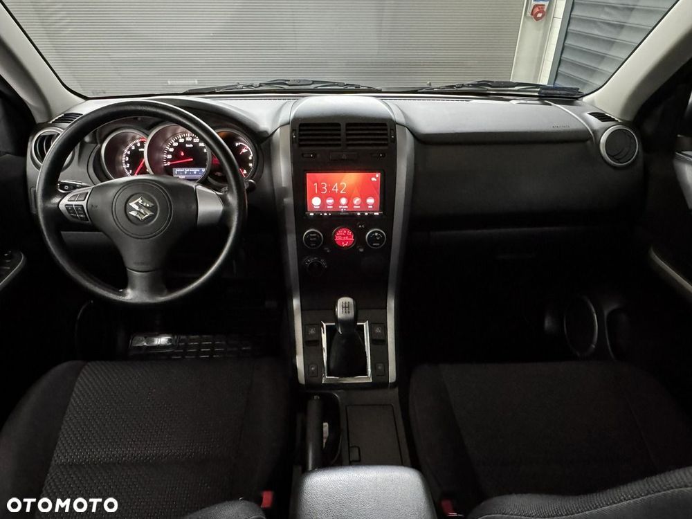 Suzuki Grand Vitara - 11