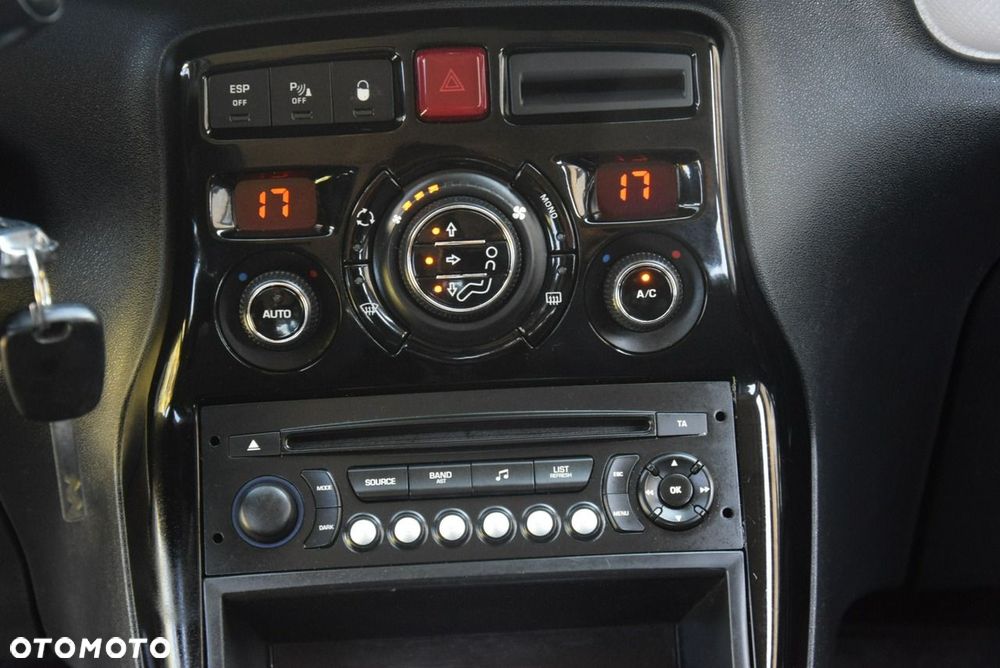 Citroën C3 Picasso 1.6i Exclusive - 25