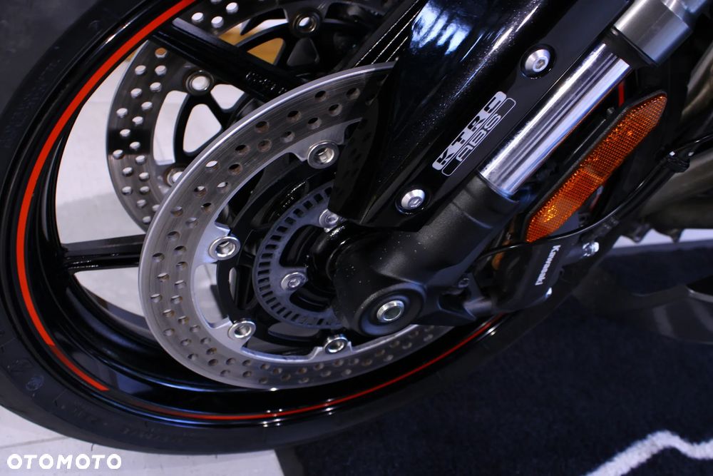 Kawasaki Ninja 1000 SX - 32