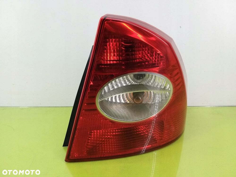 Lampa prawa tylna tył Ford Focus Mk2 SEDAN 2004-2011 5M5113404B ORYGINAŁ - 1
