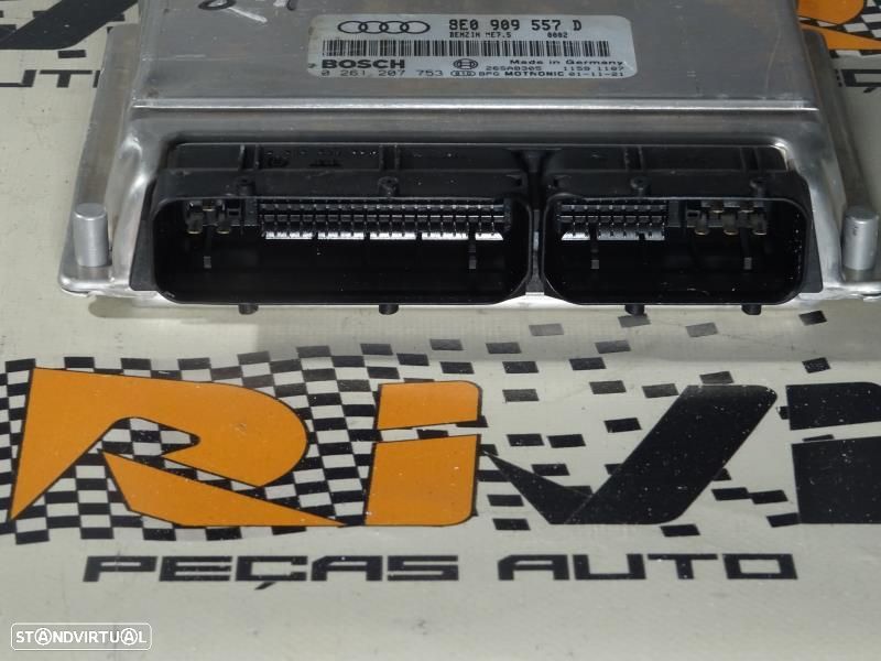 Centralina De Motor Audi A4 (8E2, B6)  8E0909557d / 0261207753 / 8E0 9 - 3
