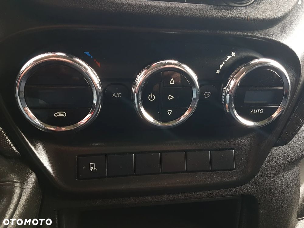 Iveco 50C18 DAILY 12EP PLANDEKA FIRANKA 5,11x2,45x2,35 SPANIE 3500 KG SKRZYNIA ŁADUNKOWA PAKA KLIMATRONIK TEMPOMAT OGRZEWANIE POSTOJOWE - 35