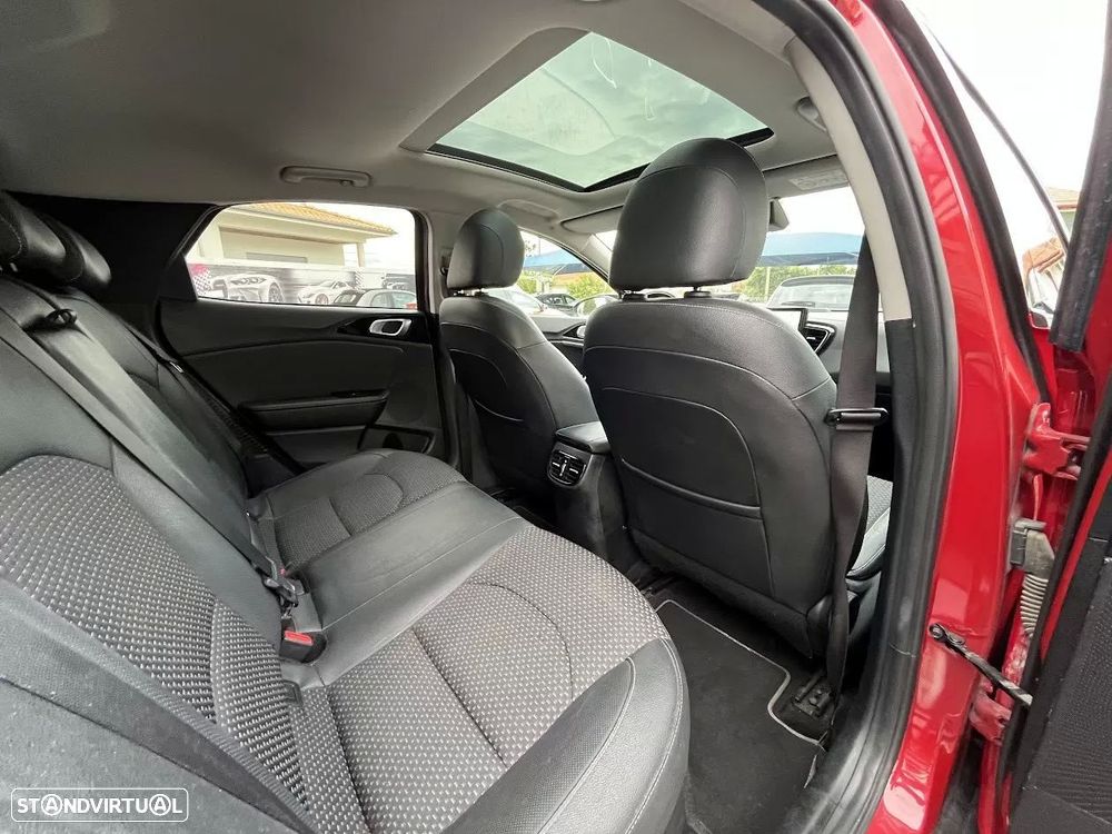 Kia XCeed 1.6 GDi PHEV Drive - 36