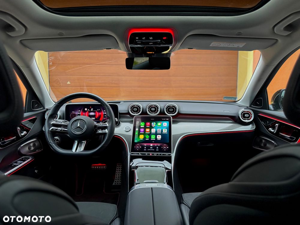 Mercedes-Benz Klasa C 180 mHEV AMG - 31