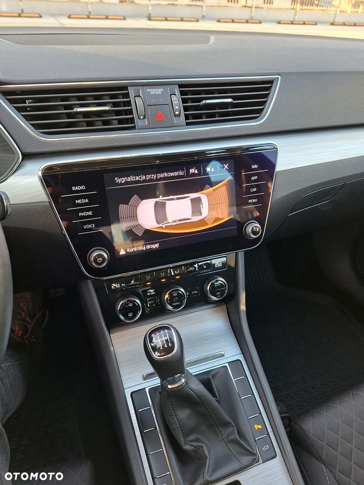 Skoda Superb 1.5 TSI Ambition - 9
